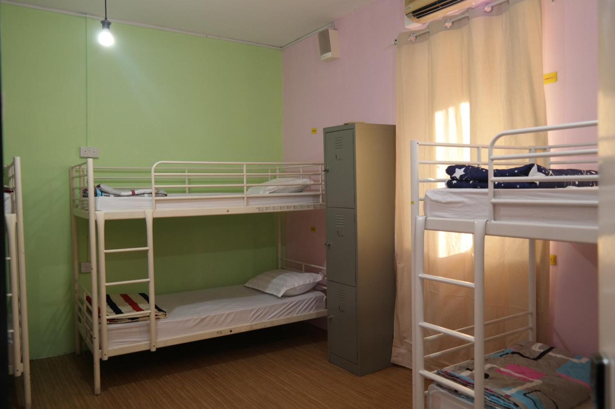 Family Room 6 Beds